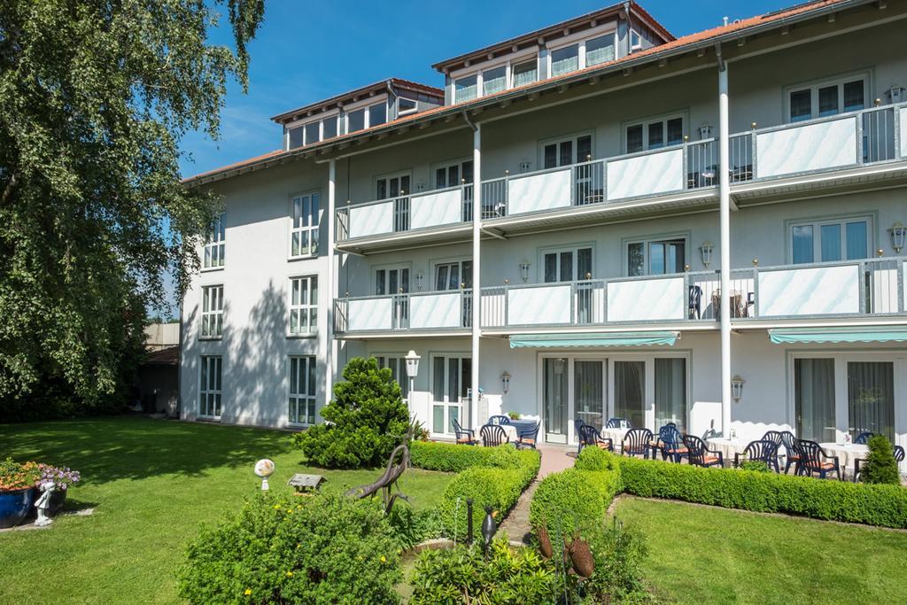 Hotel St. Martin Marktoberdorf Exterior photo